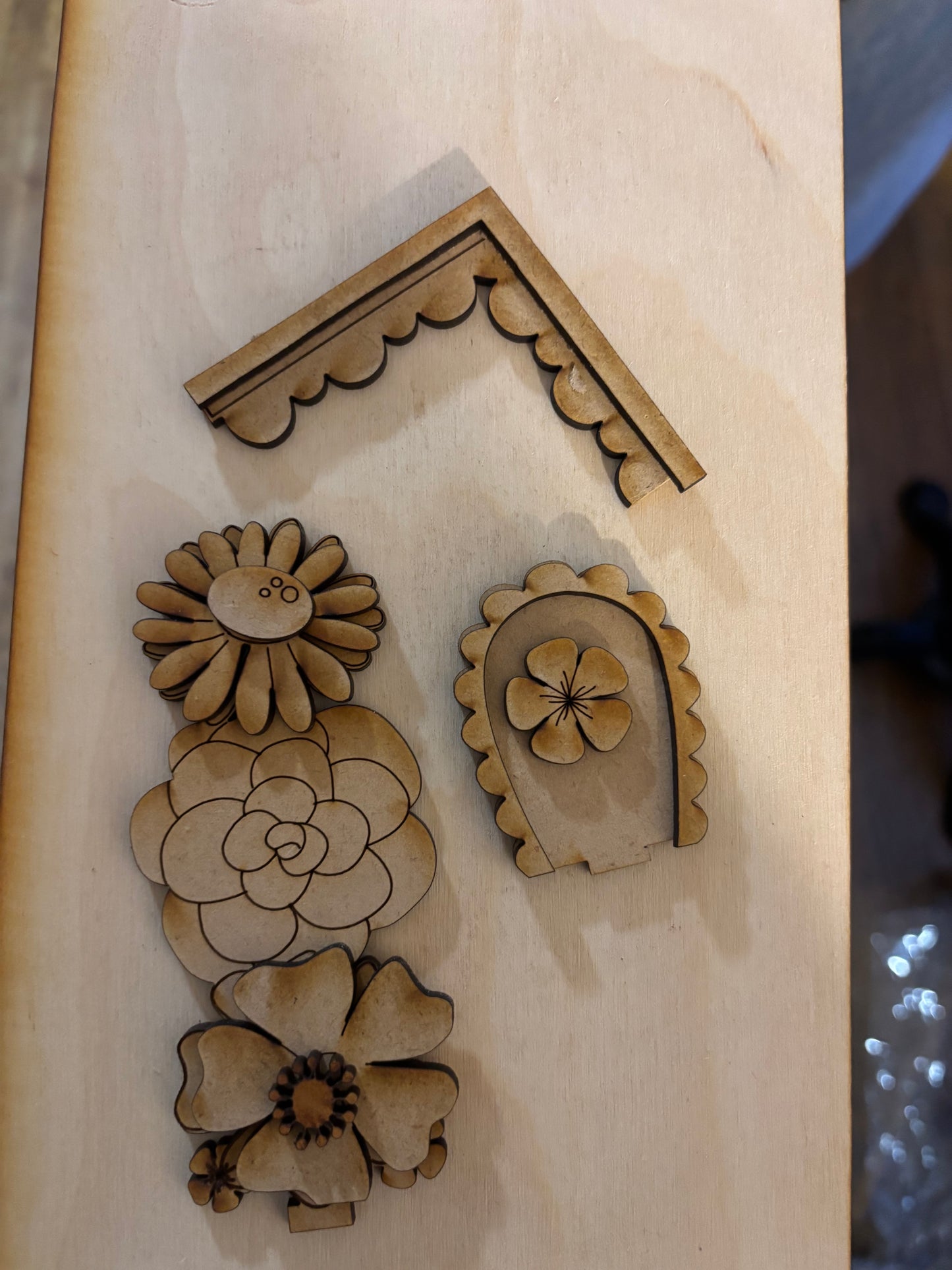 interchangeable small birdhouse may (insert only)