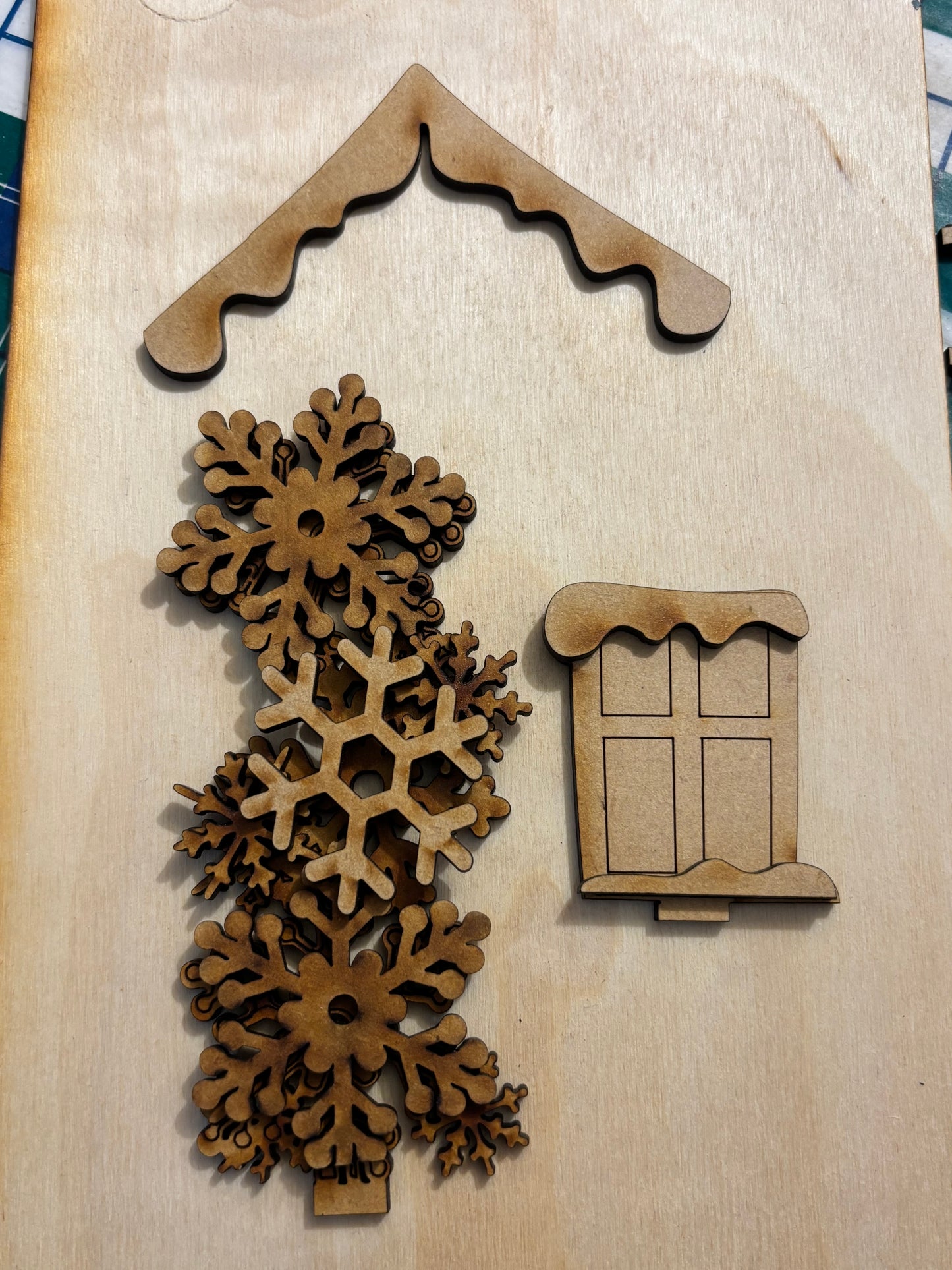 Interchangeable Small Birdhouse January (insert only)