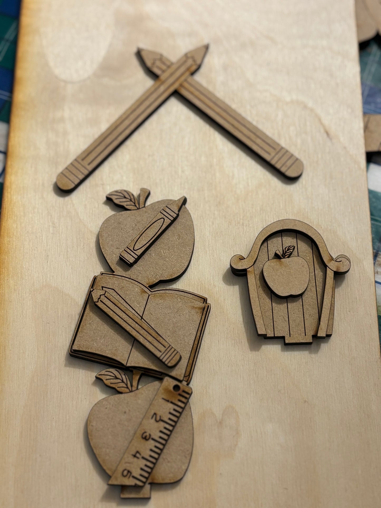interchangeable small birdhouse September (insert only)