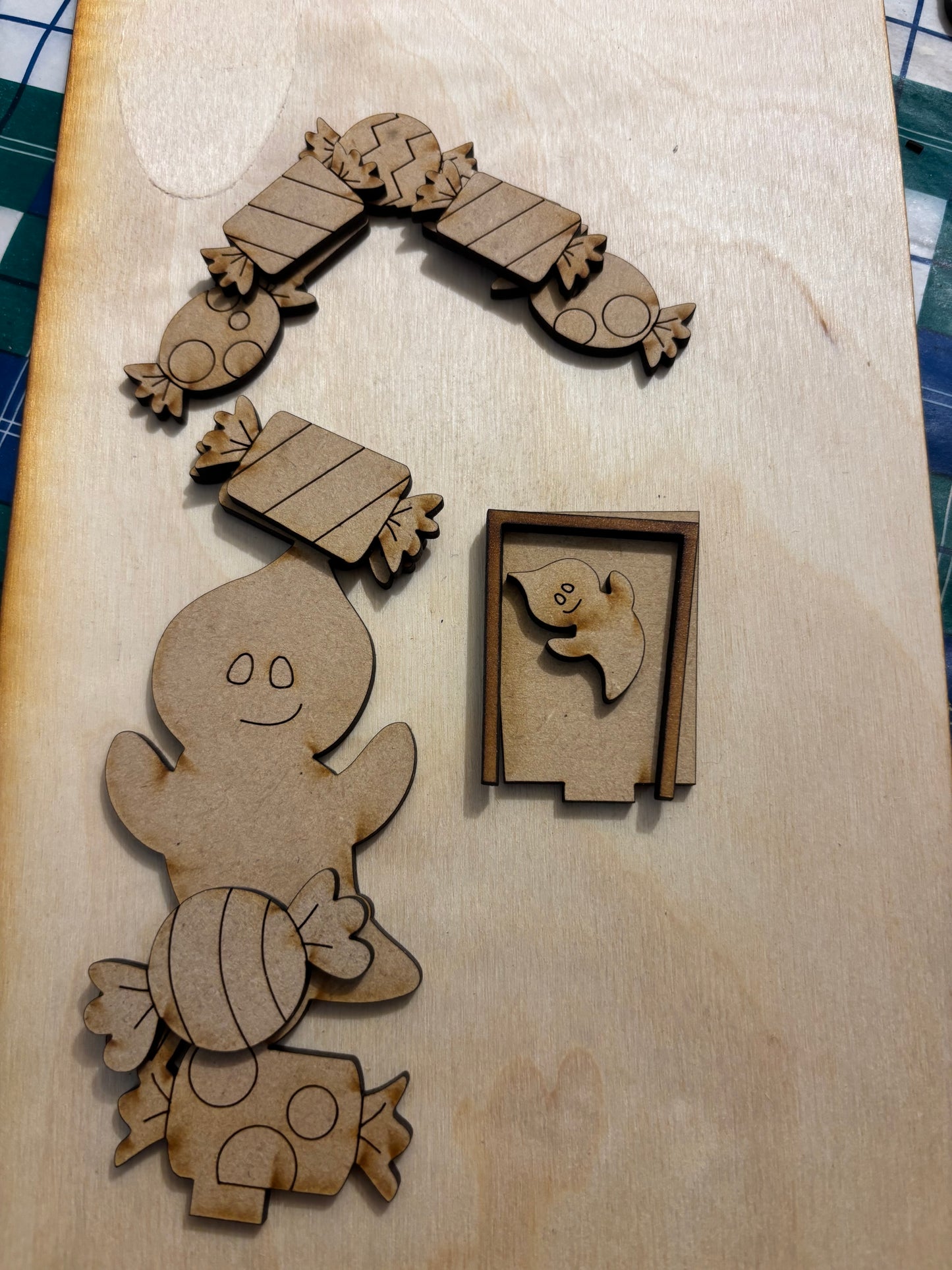 interchangeable small birdhouse October (insert only)