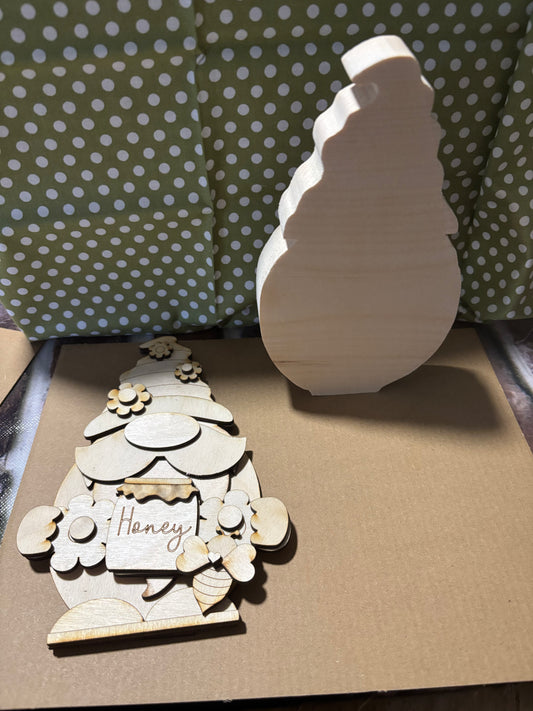 Bee Gnome DIY wood kit