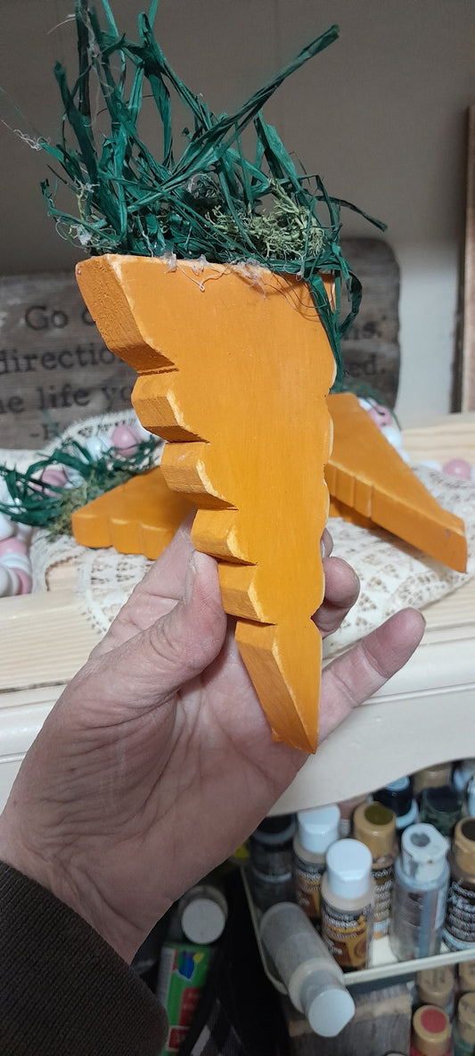 Set of 3 unfinished carrots